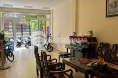 Bán nhà phân lô hoàng quốc việt. cầu giấy. gara. thang máy. dt 110m2. giá 17 tỷ nhỉnh