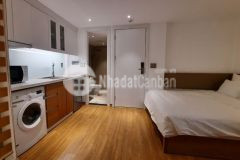 Bán ccmn xuân thủy cầu giấy, 7 tầng, thang máy, cách phố 20m, dòng tiền 700tr