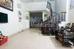 Bán nhà hồ tùng mậu 48m2 gần ô tô nhà dân xây ô chờ thang máy chỉ 4.3 tỷ