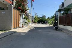 Bán đất phân lô phú hữu. dt 57m2 cạnh khu khang điền. giá 3 tỷ 300.