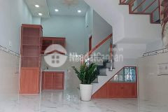 1 tỷ 95 có ngay hộ khẩu sài gòn sát chợ bình triệu đại học luật 32m2 2pn nhà mới đẹp.