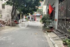 Bán nhanh lô góc hai mặt tiền trục chính đường t gần chợ sinh viên hvnn, trâu quỳ.