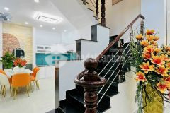 Nhà đẹp, hẻm 4m, hồ biểu chánh, 4 x 12.6m, 2 lầu, giá 8.7 tỷ bớt, 50m², giá 8.7 tỷ, lh 0986933127