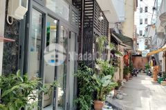 Bán nhà nhỉnh 2ty shr không qh không lộ giới mới tinh hxh gò vấp 0931468695