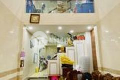 Bán gấp nhà quốc lộ 13, thủ đức 60m2 4tầng 4pn, xe hơi vô nhà 0939174911