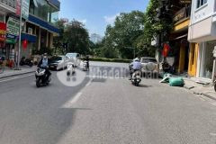 Bán nhà phố phùng hưng, hoàn kiếm, kd, ô tô, dt 30m, nhỉnh 3 tỷ, 0979651399