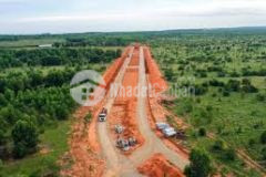 Bán 9 sào đất giá 140 ngànm2, ngay khu du lịch safari 3.300 hecta hồng liêm, shr