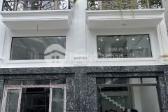 Nhà mới ra lò chốt khách ơi ngay trung tâm quận 12 nha mới xây và hoàn thiện sổ hồng riêng