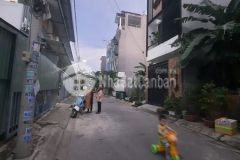 Gâp nha 2 lâu đương 12 tam binh thu đưc dt 62 m2 gia 4.xx ty