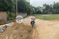 Bán lô đất 1756m đất thị xã sơn tây,tp hà nội đường ô tô tránh nhau. giá chỉ hơn 2trm cực rẻ ạ