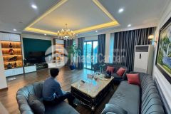 Bán nhà đẹp trần thái tông,lô góc,45m,5t,4m,chỉ 6.5 tỷ cầu giấy lh hải 0966866250