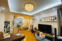 Bán gấp phân lô trần quốc hoàn dân trí cao, gần trường học các cấp, ngõ thông kinh doanh đỉnh.