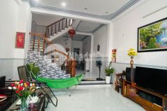 Bán nhà 3 tầng tđc lê hồng phong 2,nha trang có sổ hồng chỉ 5 tỷ 8