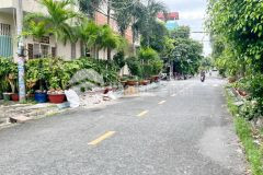 Bán nhà 1 lầu mặt tiền đường số 13 kdc bình hưng bình chánh