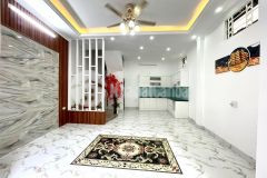 Bán nhà kim giang dt30m, 5t, mt6m, 20m ô tô tránh, full nội thất.