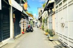 Bán gấp nhà ni sư huỳnh liên, hxh tránh, 3 tầng, 50m2, giá siêu rẻ