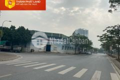 Duy nhất 1 căn hơn 2 tỷ nhà cấp 4 kinh doanh tốt tại quận long biên.