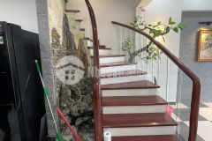 Bán gấp 51m2 đất đông dư có nhà 5 tầng mới xây thiết kế hiện đại full nội thất