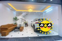 Cần bán gấp nhà mặt phố bồ đề kd vp ô tô gần hồ 5t x 4.4 tỷ.