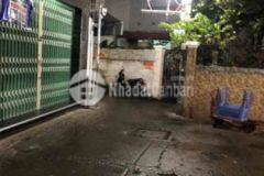 Nhà nhỏ hẻm to gần mt tôn đản