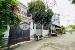 Nhà đúc 1lau dt416m mặt tiền ta20 gần trường c2