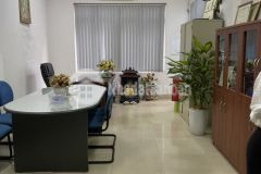 Hiếm bán nhà lạc long quân, tây hồ 50m2, 5t,ô tô, vỉa hè, kinh doanh,vp 6.9 tỷ.