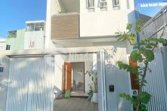 Chính chủ làm ăn thua lỗ cần bán gấp căn nhà giá rẻ tại biconsi uyên hưng