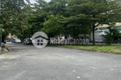 Gâp nha 4 lâu gia 10 ty pham văn đông linh đông thu đưc mô ta t. nhưt 34 mât tiê