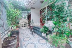 Bthư viêt hưng siêu vip view quang trương hoa kinh doanh 172m x mt 10m gia 32 ty