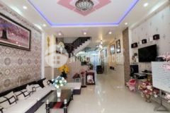 Bán nhà dĩ an ngay trung tâm hành chính dĩ an