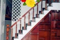 Nhà trệt lầu cách chợ số 10 tầm 70m 3 phòng ngủ