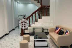 Chỉ với 4,3 tỷ có ngay nhà thụy khuê ngõ rộng bagac đỗ cửa dt 40m2 cách oto đõ 30m