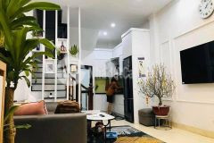 Chỉ hơn 2tỷ có nhà đẹp 5t đội cấn ba đình, dt 26m2x5t, đt 0978 898285