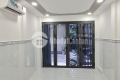 Nhà bán hxh, cách mạng tháng 8, phường 13, quận 10. 25m2, 2 tầng, 4.95 tỷ.