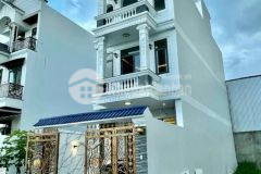 Hiện tại e còn đúng 2 căn duy nhất vị trí gần tthc dĩ an diện tích 80m2