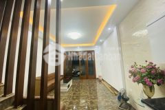 Bán nhà mặt ngõ hoàng mai, ô tô, kinh doanh, tặng nt, 38m2, 5 tầng, 5.85 tỷ.