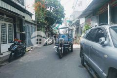 Bán nhà phạm văn bạch, gv, hxh, dt 4.8x18m, nhà 4 tấm cho doanh thu 40tr. lh 0706819431