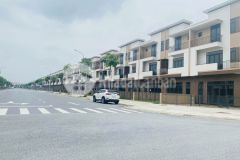 Em bán căn hàng ngoại giao hàng shopphouse đường 26m tại thành phố từ sơn