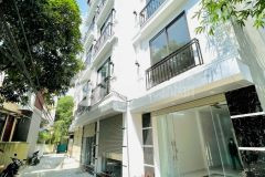 Nhà cổ linh thạch bàn 5 tầng 40m2, ngõ ô tô 7 vào. chỉ 3,8 tỷ.