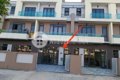 Bán căn shophouse 120m2 phố đi bộ hoa hậu của dự án, hiện đang cho thuê 15trtháng.