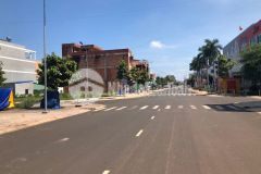 Chính chủ cần bán nhà đất tại trung tâm tân uyên, giá rẻ phù hợp với mục đích đầu tư.