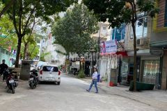 Bán đất tặng nhà c4, phân lô, vỉa hè, oto tránh 59m, chỉ nhỉnh 7 tỷ.