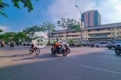 Bán nhà giải phóng 30m 7 tầng mặt tiền rộng, lô góc, thang máy, kinh doanh, ô tô tránh 8.5 tỷ