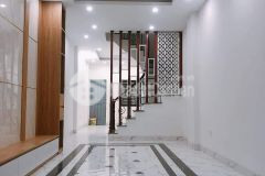 Nhà mới nghĩa tân cầu giấy vỉa hè ô tô tránh kinh doanh.chỉ 14.8 tỷ 0962745289