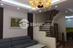 Bàn nhà gần cầu trắng hà đông. 10m ra phố. ôtô qua nhà. 40m. 3.65 tỷ