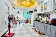 Bán nhà chính chủ phố yên lạc, hai bà trưng, 6t, lô góc, ở sướng, ô tô, nhỉnh 6 tỉ