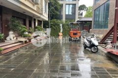 Khu vip được bảo vệ riêng biệt,ô tô,vỉa hè phố láng hạ quận ba đình.dt 74m2 5 tầng mt 5,5 m giá 20tỷ