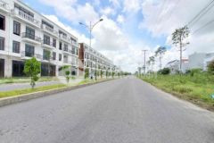 Bán nền d1 hồng loan mương hở 2m dt 5x16 giá 4 35