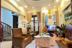 Bán nhà hoàng cầu 50m2 5 tầng, mt 4.2m giá bán 6.5 tỷ