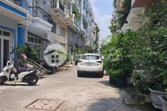 Xe hơi ngủ trong nhà liền kề phú mỹ hưng nhà 4 tầng512 phú mỹ q7 chỉ 9.5 tỷ